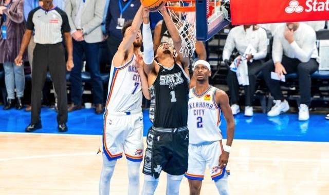 云开体育-谁更好？切特今日完爆文班 赛季至今表现碾压对手