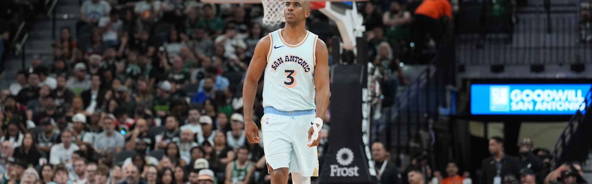 帕金斯：雄鹿还有很大的补强空间 我看保罗就很适合他们