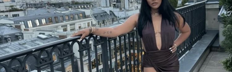 想老婆了！库里晒出和阿耶莎视频截图：我的巴黎女神！