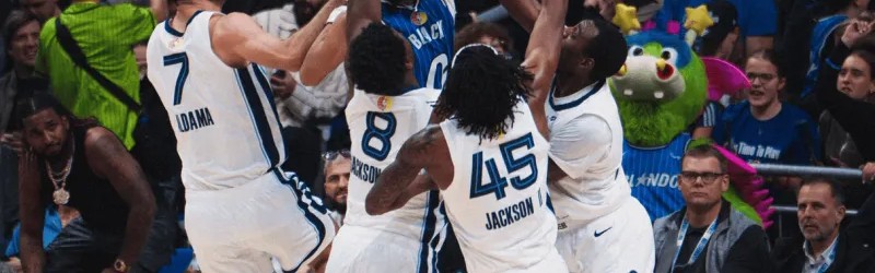 kaiyun-万军取首！魔术官媒晒布莱克隔扣照：安东尼-布莱克！